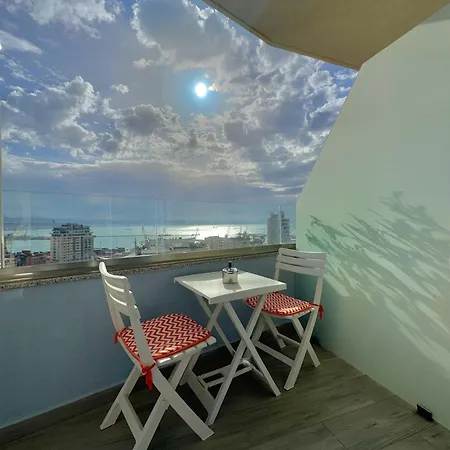 Sea & Apartment *
